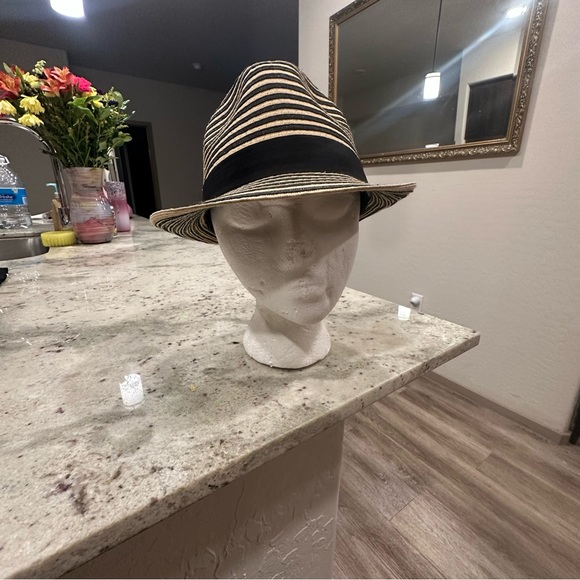 NWOT Woven Fedora Hat Striped by Papillion
Beige &Black - Picture 6 of 14